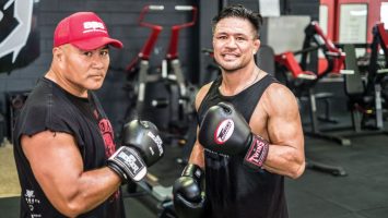 Keven-Mealamu-boxing-becky-hunt