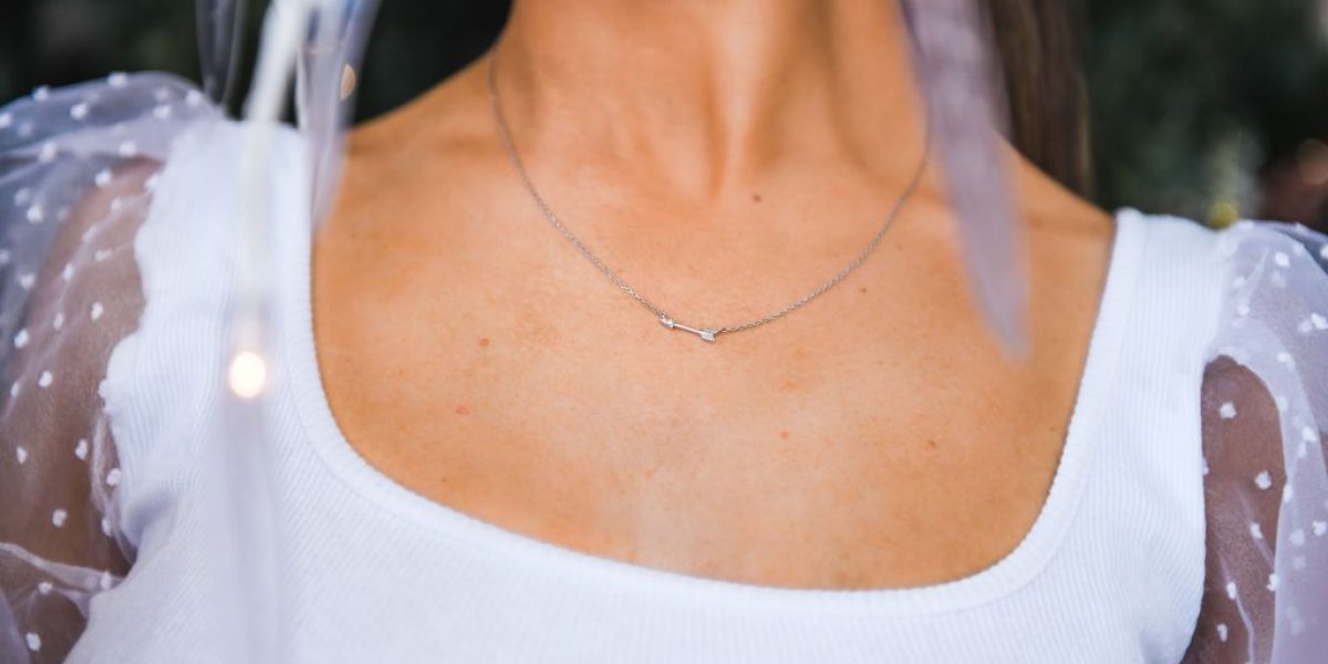 3. 'Demi Fine' Arrow Diamond Necklace (1)