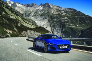 Jag-F-TYPE-R-21MY-Velocity-Blue-Reveal-Switzerland-02.12.19-06