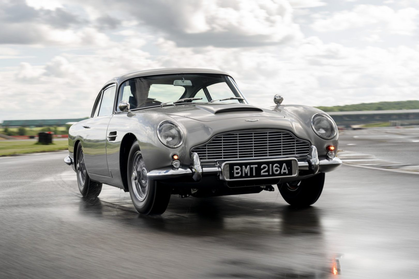 Aston Martin DB5 – History In The Remaking
