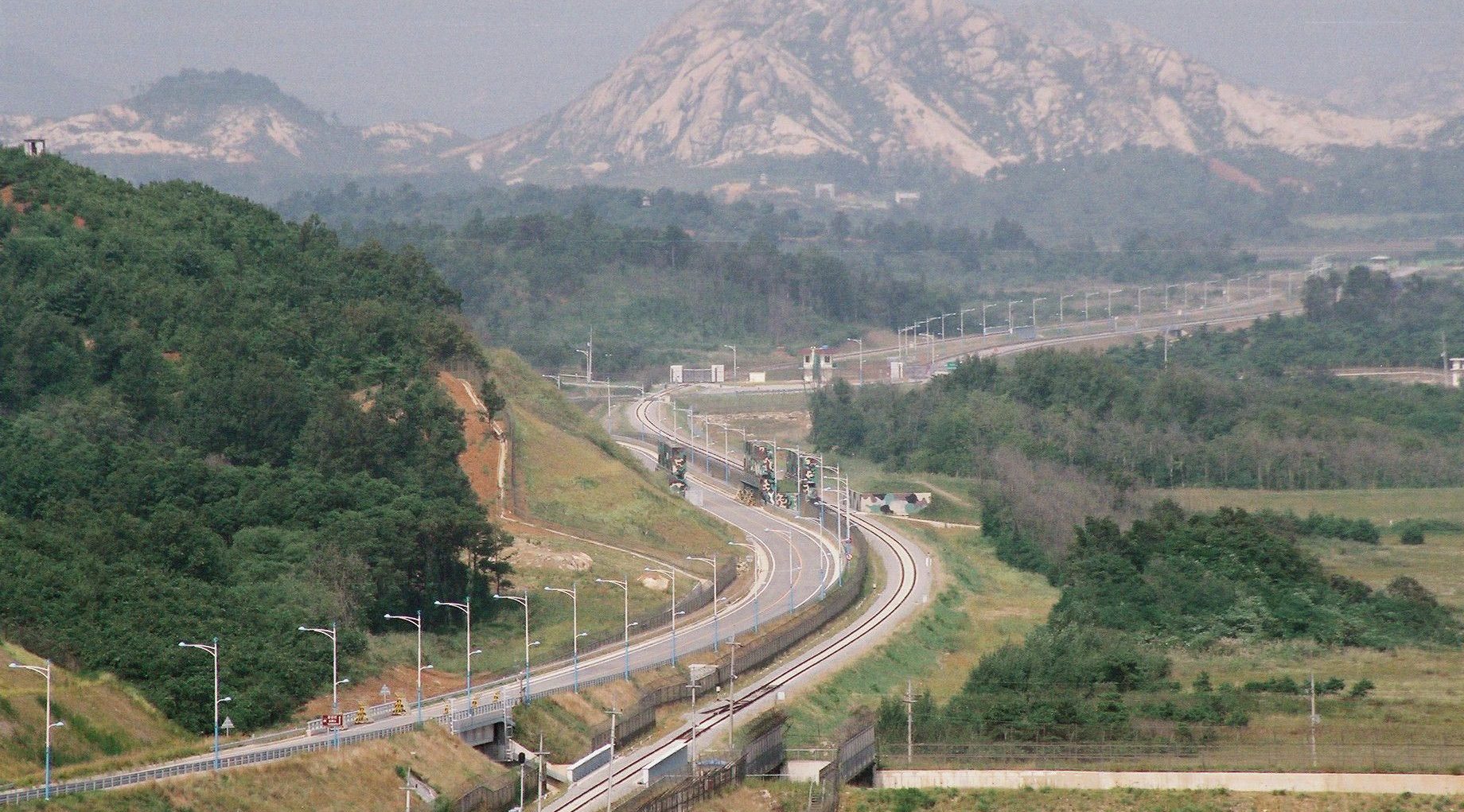 What It’s Like Visiting The Korean DMZ For the First Time