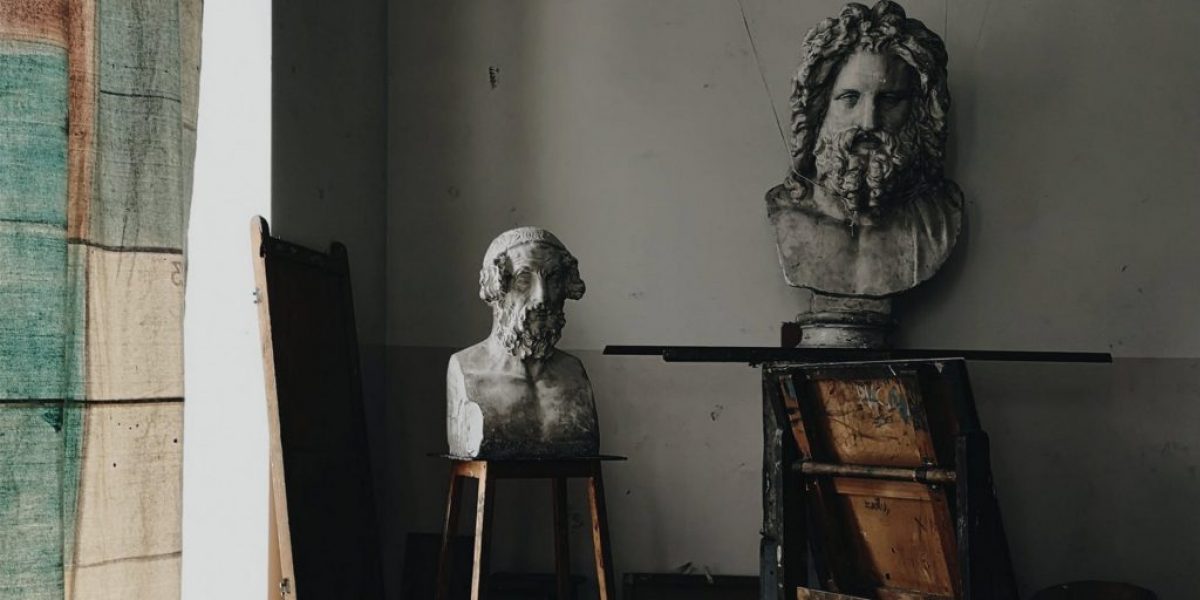 Statues and the artist
