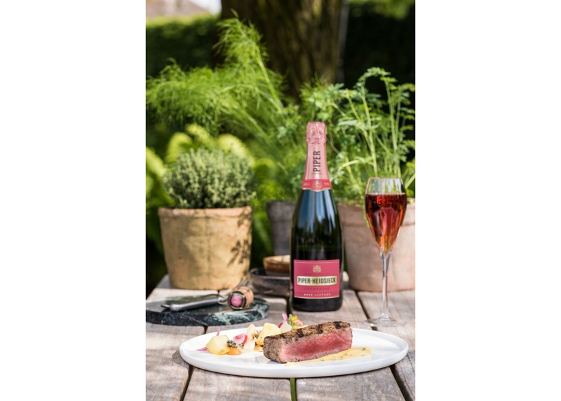 m2-piper-heidsieck-rose-champagne-bbq