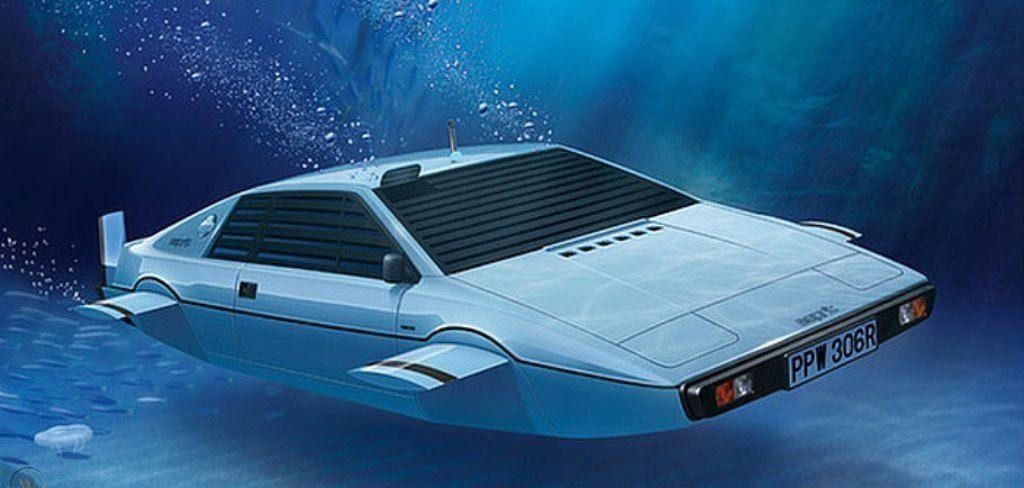 m2-movie-gadgets-the-submarine-car