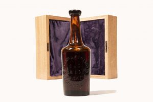 M2now.com - World's Oldest Whisky Auctioned For Almost $200,000