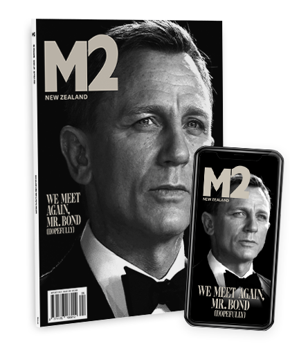 M2-184_mockup_iphone + magazine