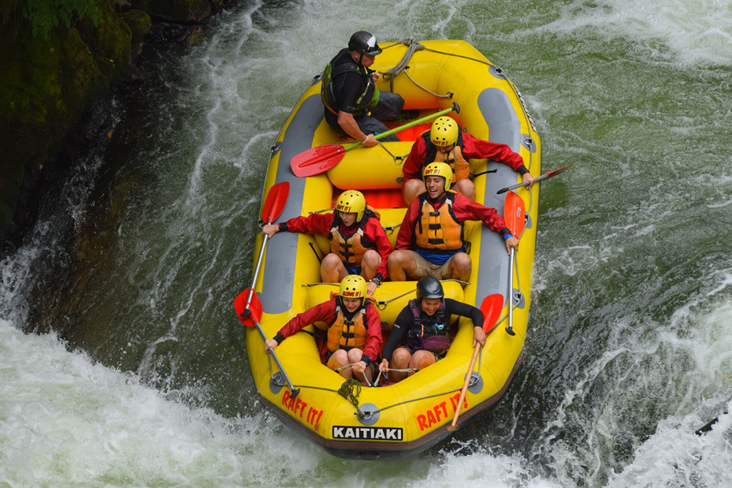 White Water Rafting - Thrill seeking