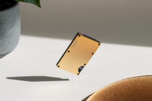 M2now.com - Your New Wallet Is Made Of 18 Karat Gold