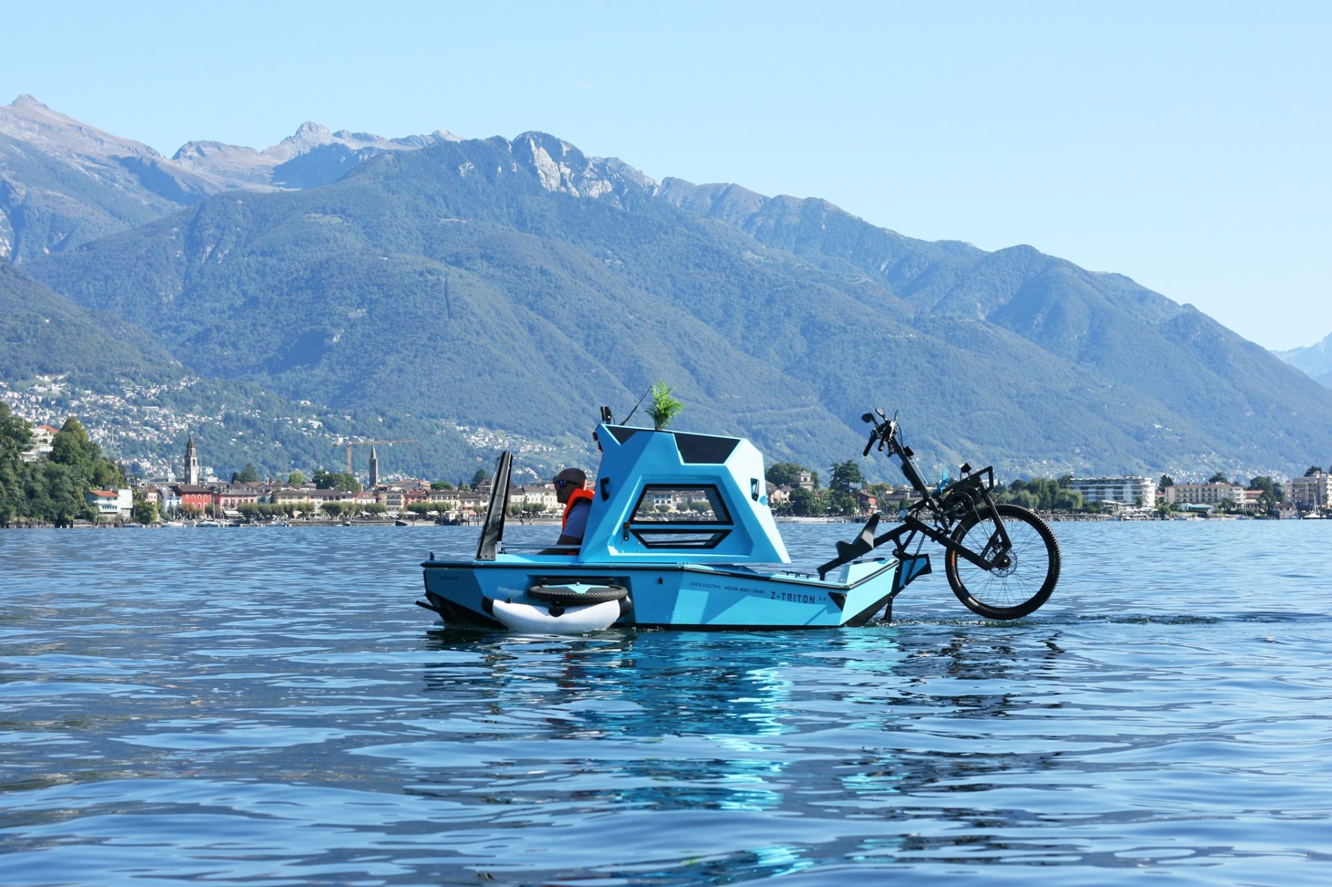 Some Madman Designed A Trike-Boat-Camper And It’s Kind of Awesome