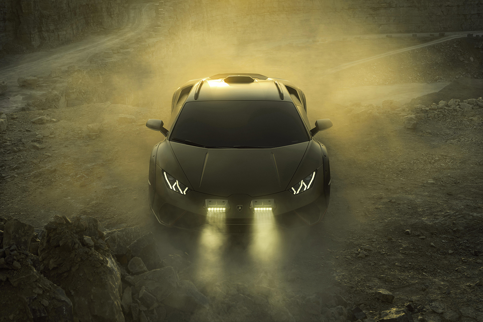 M2now.com - Off-Road With The Lamborghini Huracán Sterrato