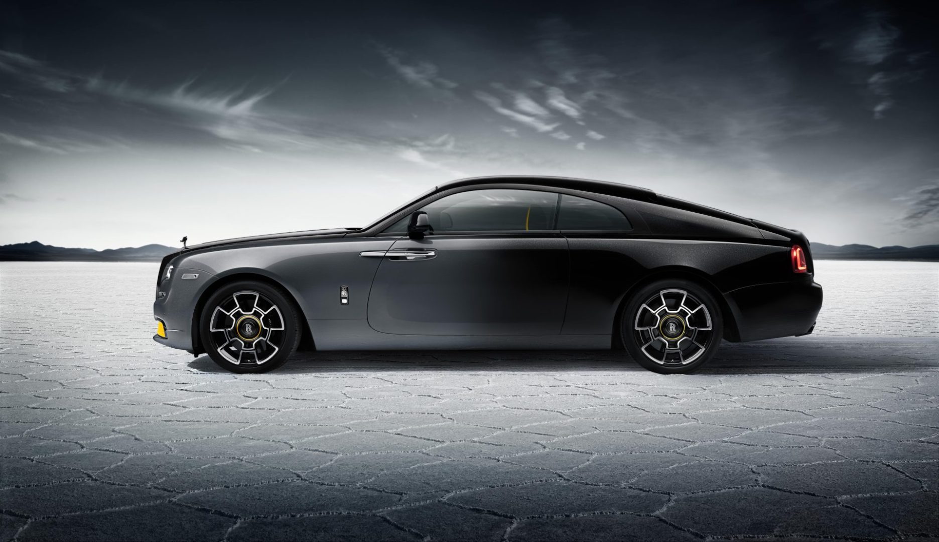 The Grand Finale: Rolls-Royce Unveils the Black Badge Wraith Black Arrow