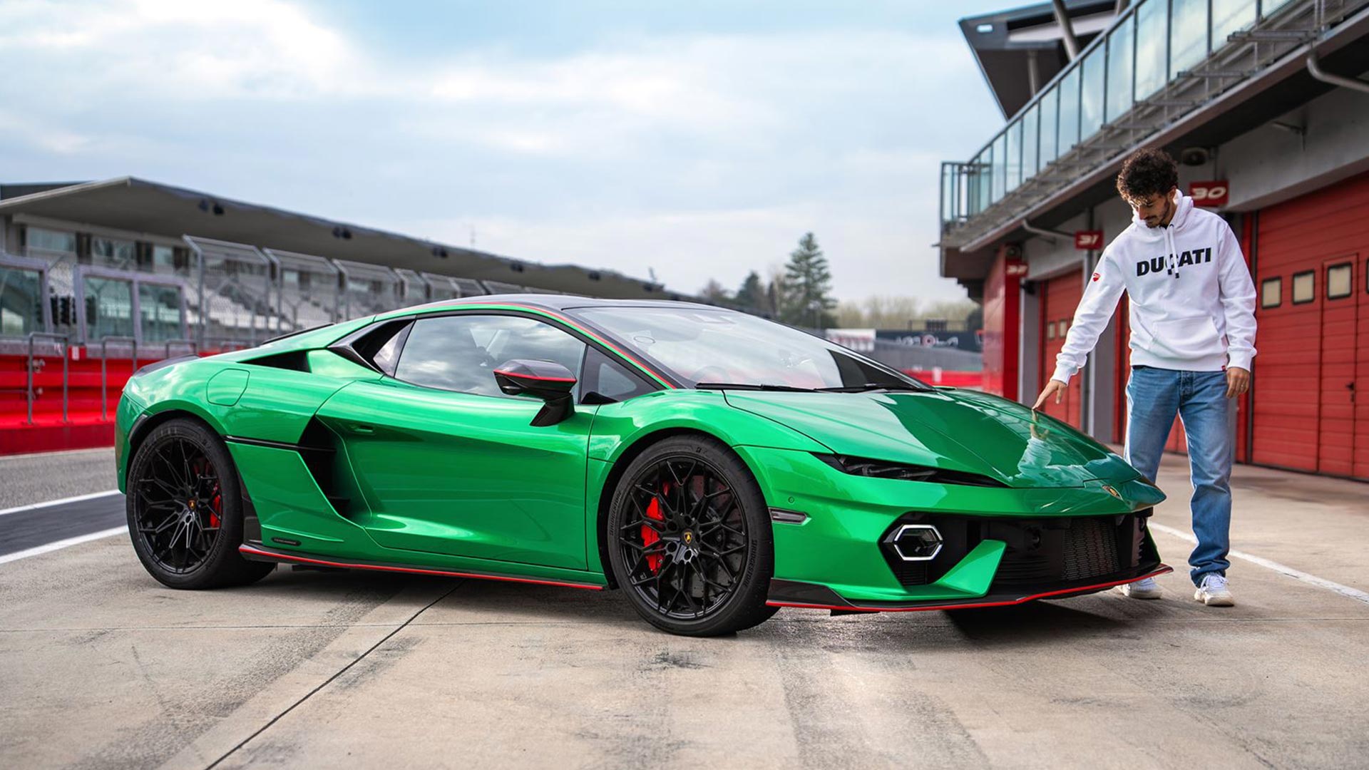 Lamborghini Temerario is a new breed of High Performance EV