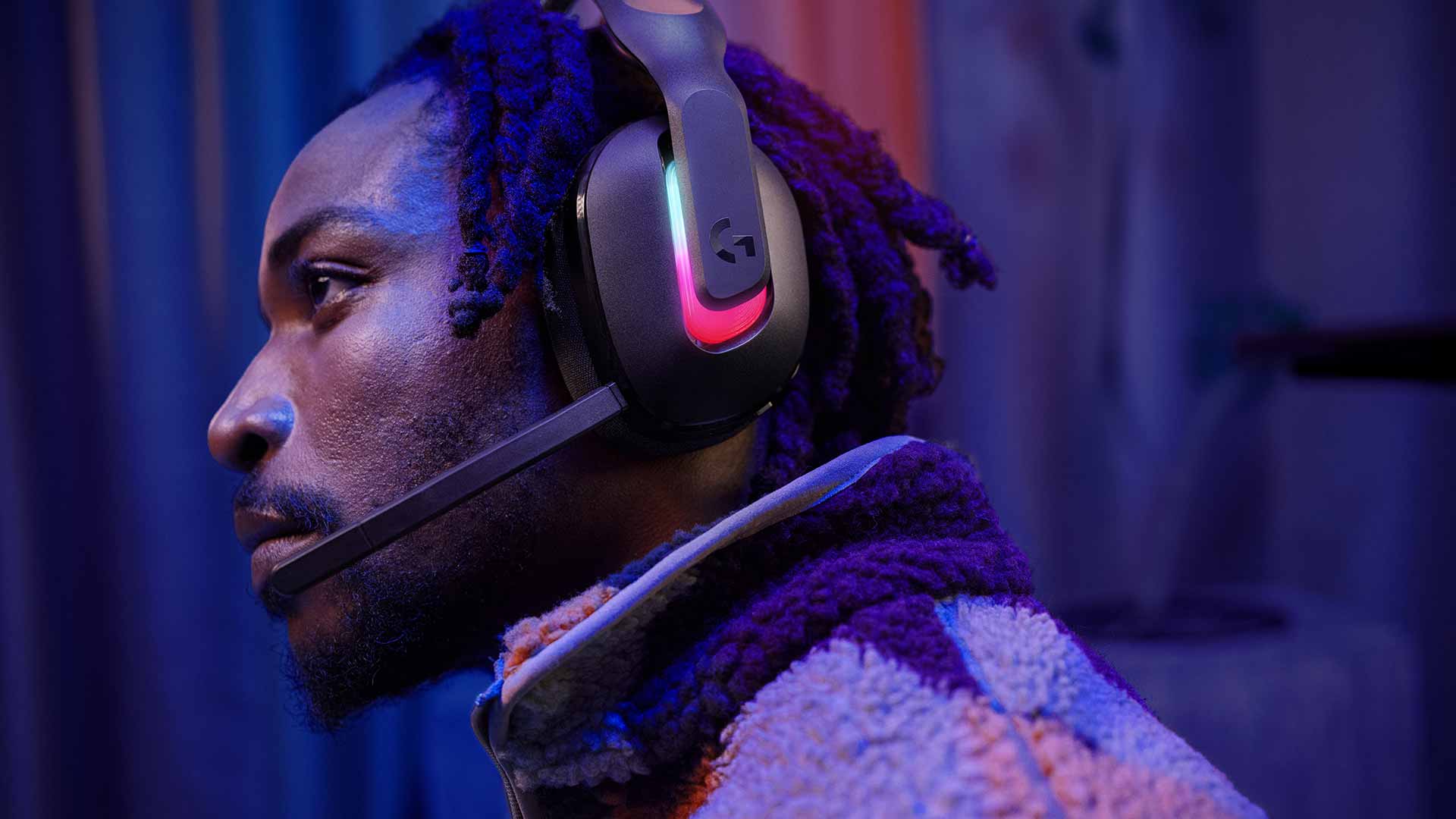 Hands On With the Logitech G A20X and MX Master 4