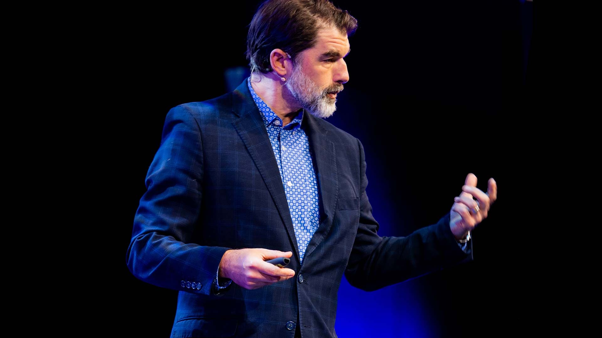 AI & AI Agents Your Team Should Be Using Now For Growth